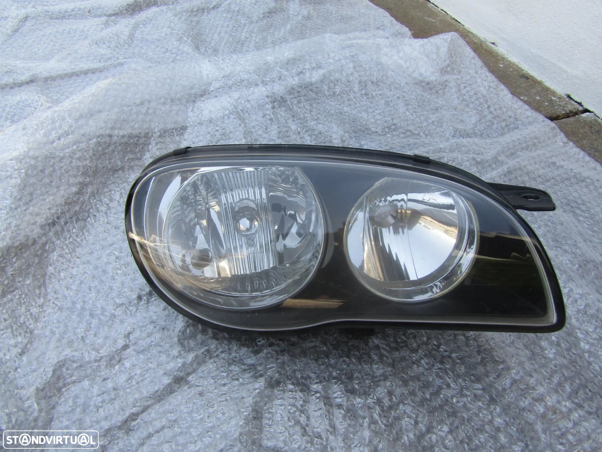 Farol Toyota Corolla ano 2000 (ver detalhes) - 1