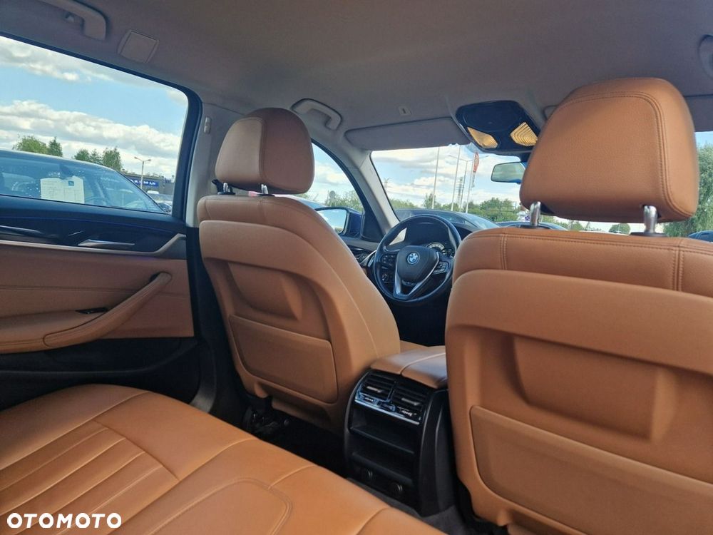 BMW Seria 5 520d M Sport Edition - 24