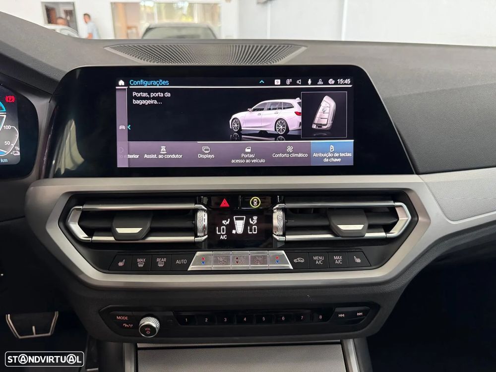 BMW 330 e Touring Pack M Auto - 36