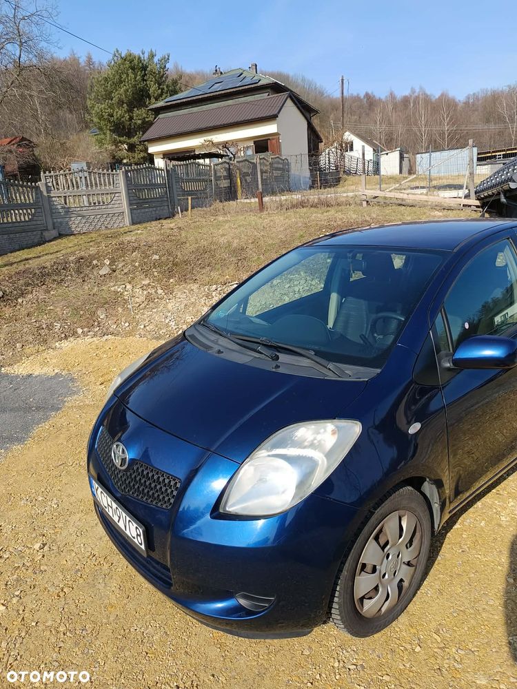 Toyota Yaris 1.0 VVT-i - 3