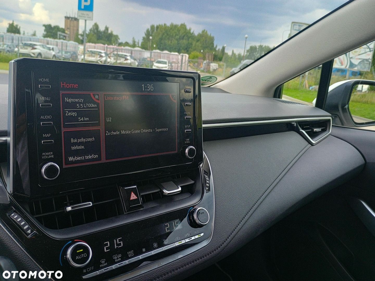Toyota Corolla 1.8 Hybrid Comfort - 22