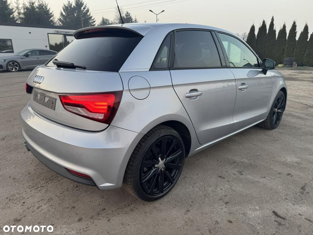 Audi A1 Sportback 1.4 TFSI S tronic sport - 4