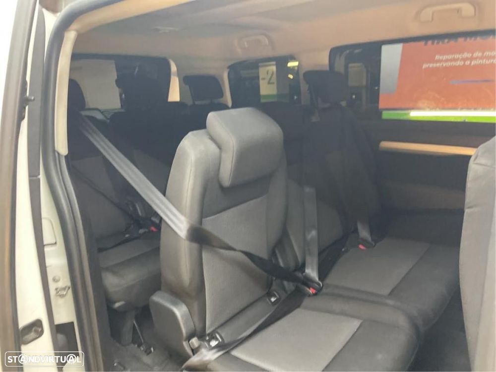 Toyota Proace Verso 1.5 D-4D L1 1.0T Comfort 9L - 4