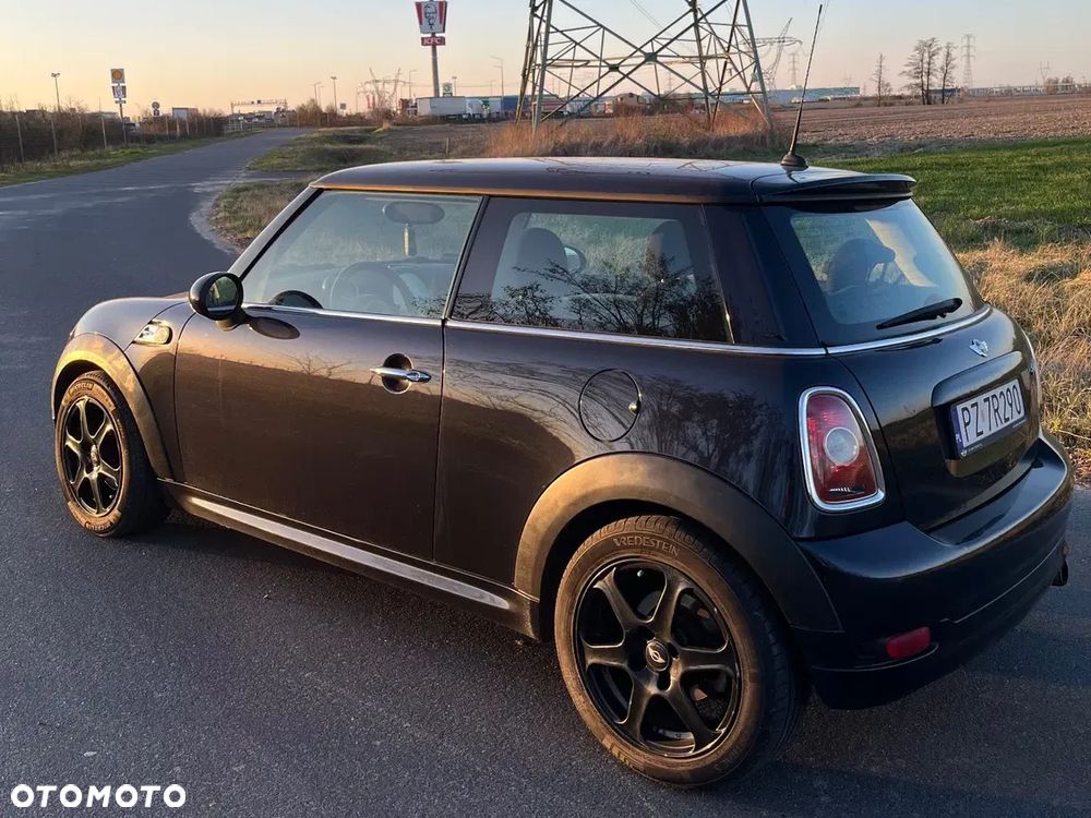 MINI Cooper Standard - 5