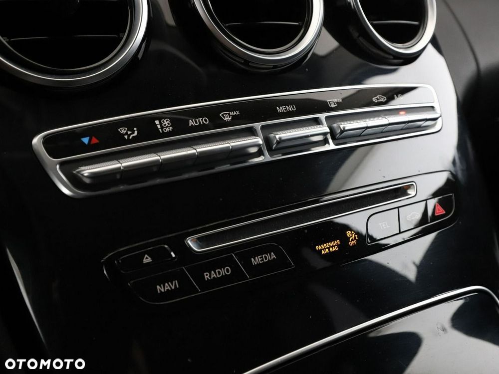 Mercedes-Benz Klasa C 180 (BlueTEC) d 7G-TRONIC Avantgarde - 28