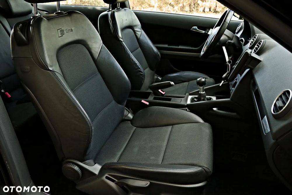 Audi A3 3-drzwiowe 1.6 S Line Sportpaket plus - 30