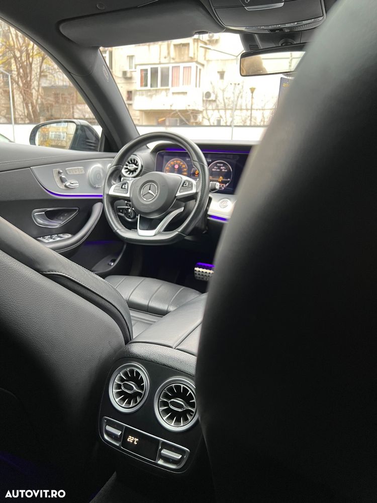 Mercedes-Benz E 300 Coupe 9G-TRONIC AMG Line - 10