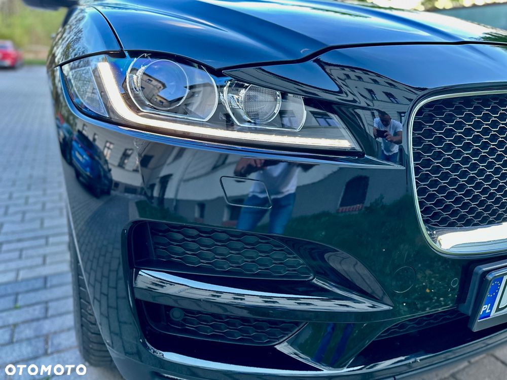 Jaguar F-Pace 20d AWD Prestige - 12