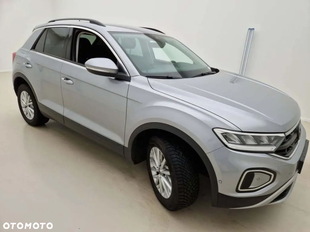 Volkswagen T-Roc 1.5 TSI Life DSG - 2
