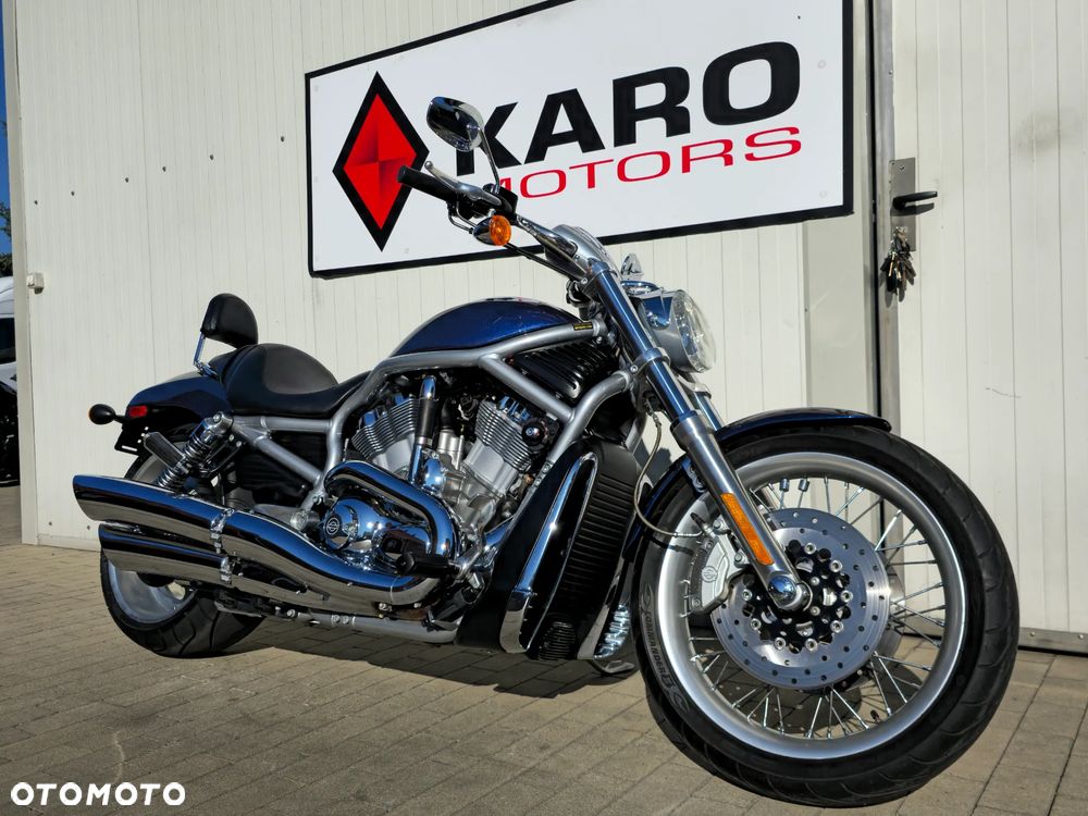 Harley-Davidson V-Rod Street Rod - 1