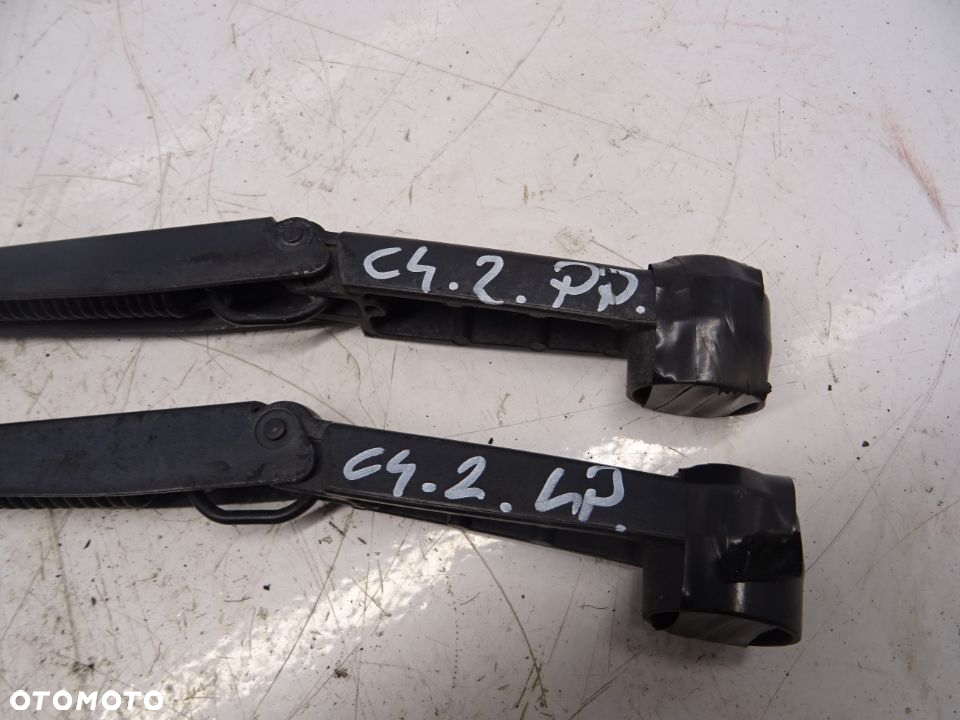 CITROEN C4 PICASSO 06-13 RAMIONA WYCIERACZEK PRZÓD - 2