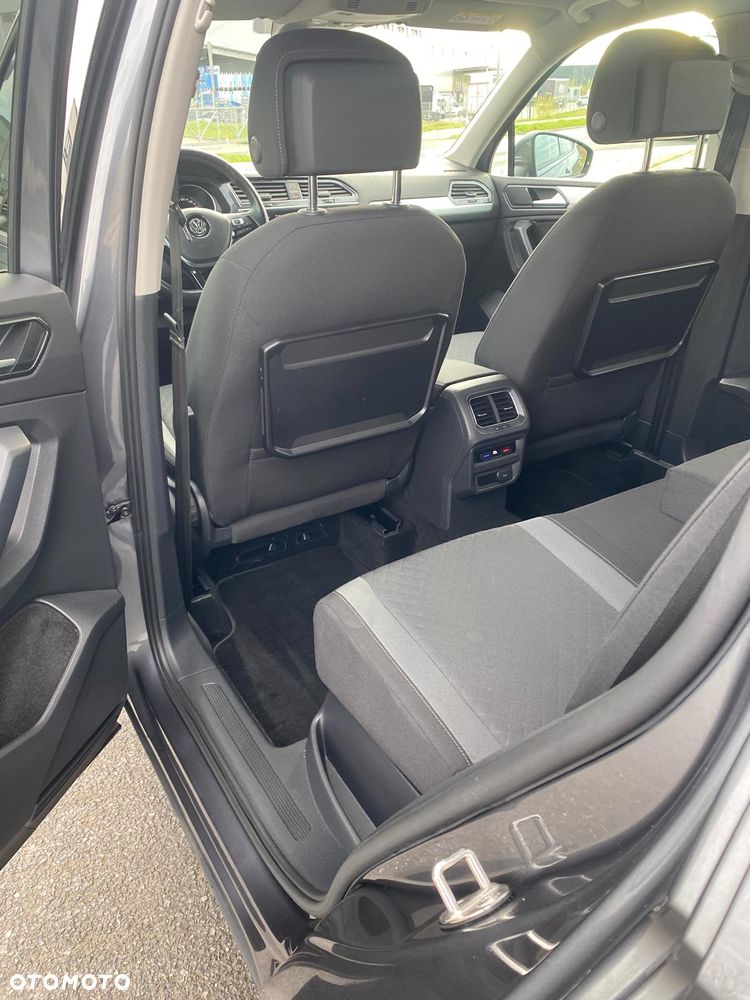 Volkswagen Tiguan - 8