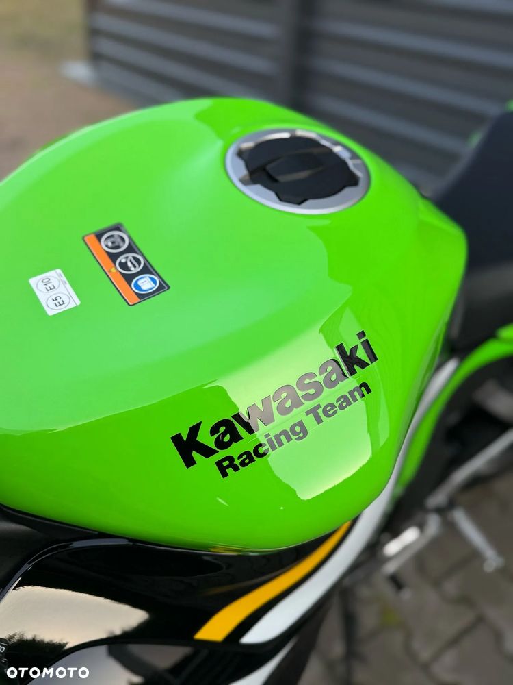 Kawasaki ZX - 18