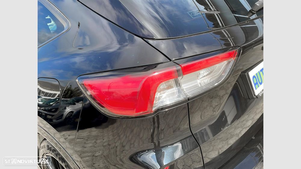 Ford Kuga 1.5 EcoBoost ST-Line X — fotografia 9