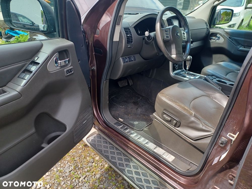 Nissan Pathfinder - 5