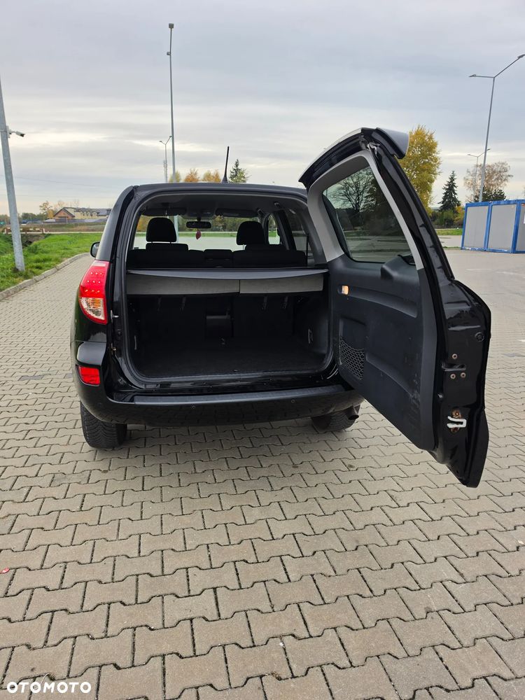 Toyota RAV4 2.0 4x4 Travel - 12