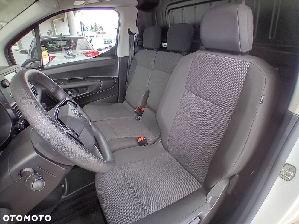 Toyota PROACE CITY - 12