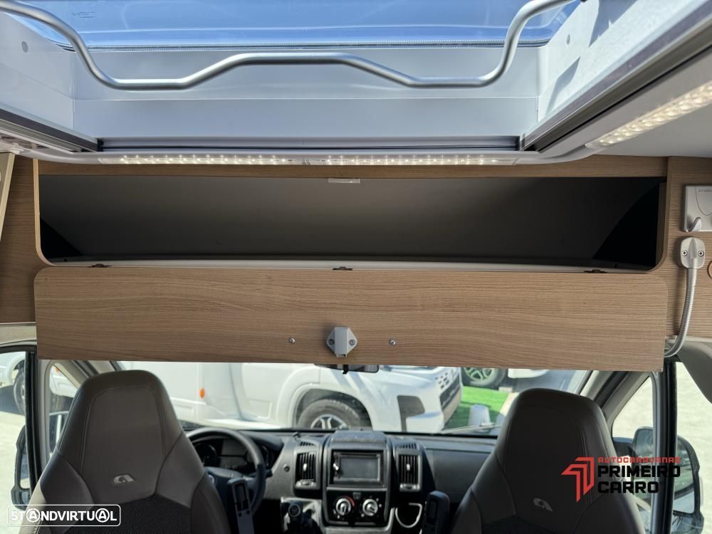 Adria Twin 600 SP cama transversal - 21