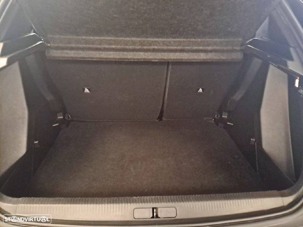 Peugeot 2008 1.2 PureTech Active - 6