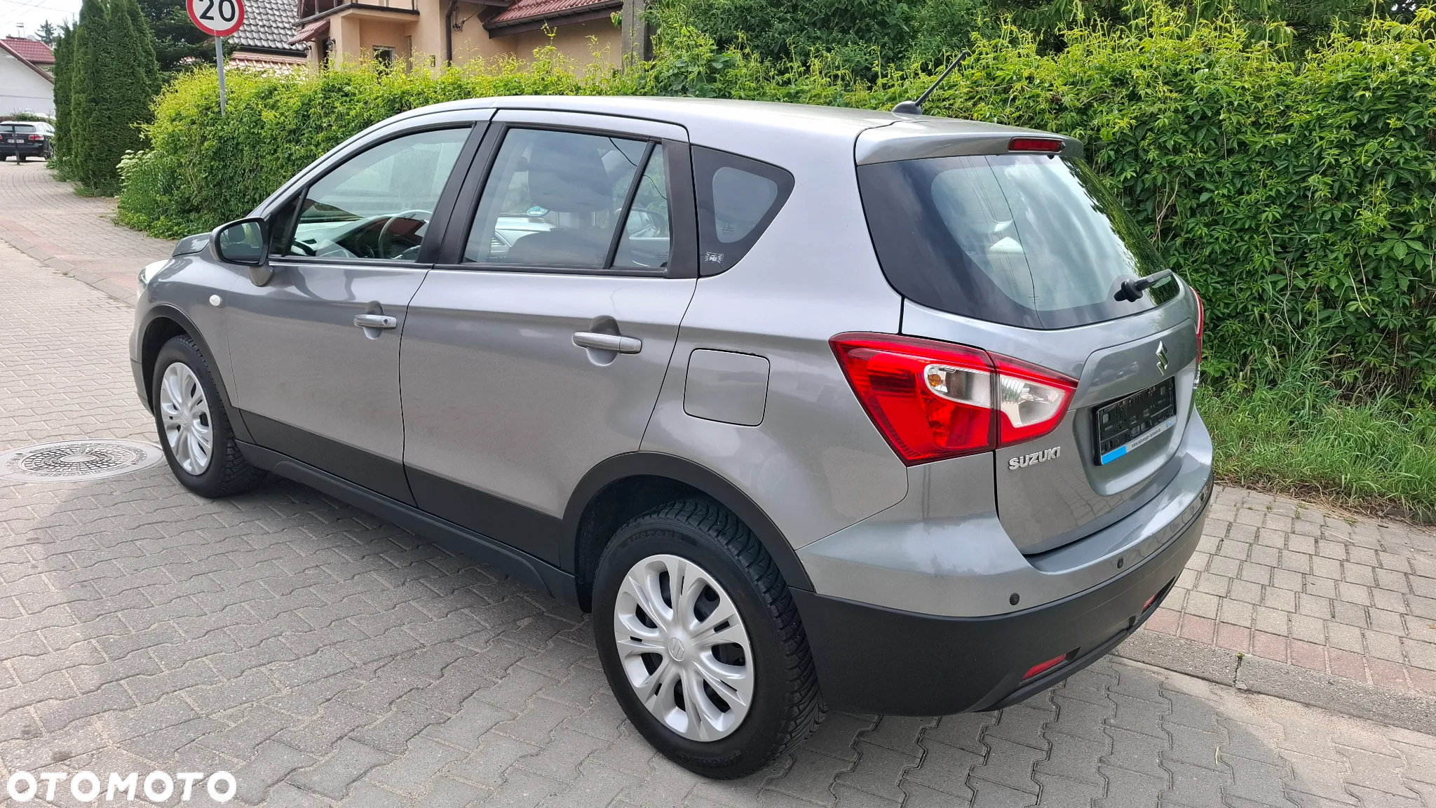 Suzuki SX4 S-Cross 1.0 T Comfort - 4
