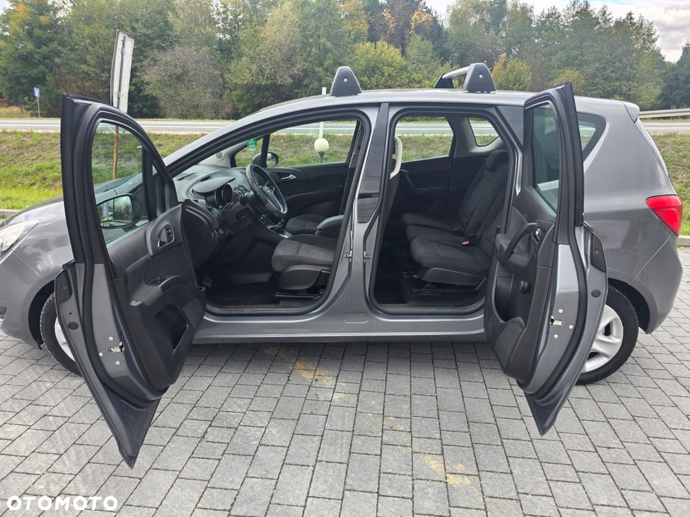 Opel Meriva - 10