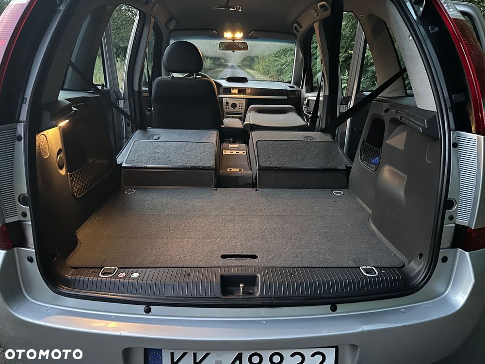 Opel Meriva 1.6 16V Easytronic Cosmo - 11