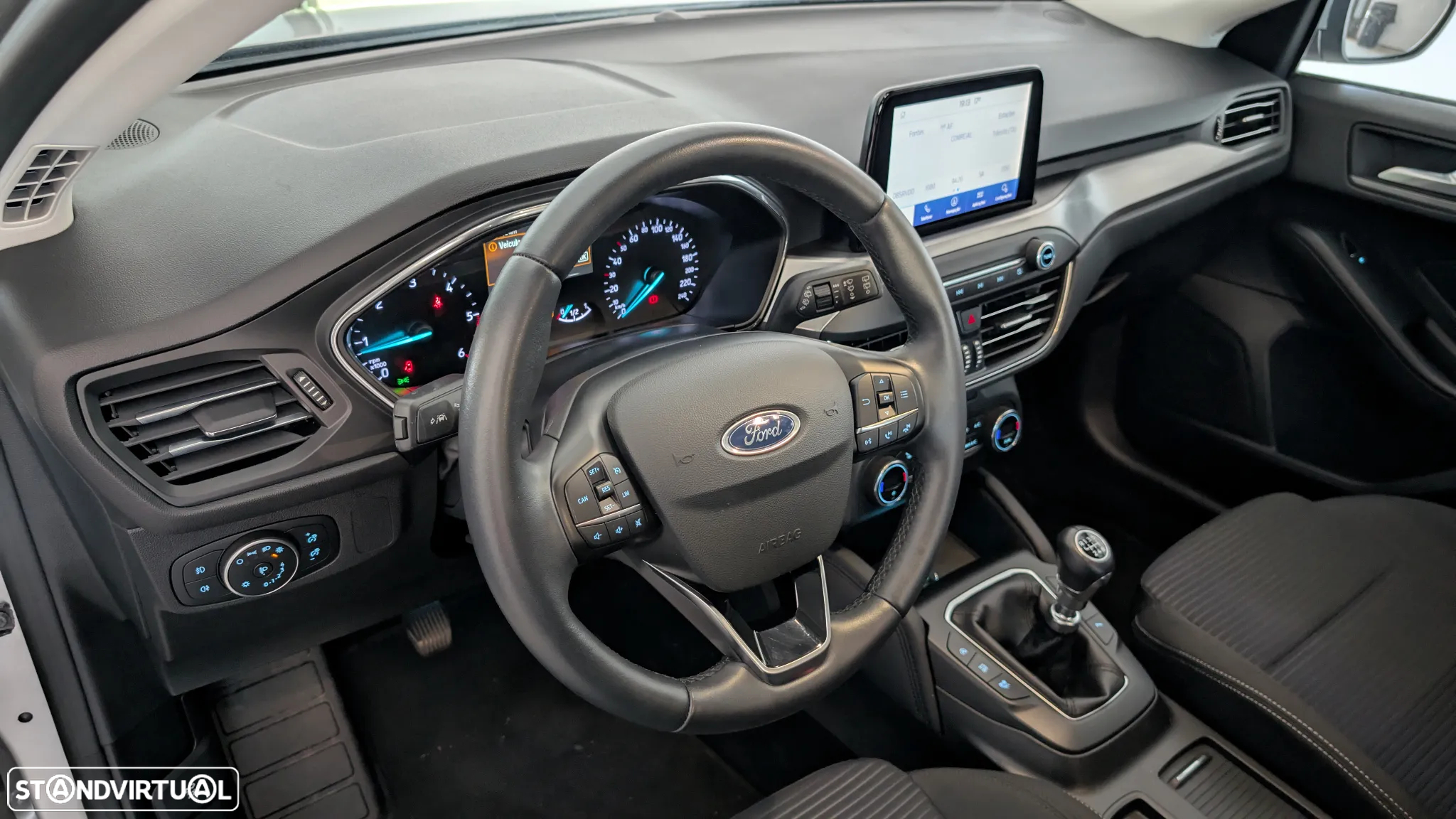 Ford Focus 1.5 TDCi EcoBlue Titanium - 13