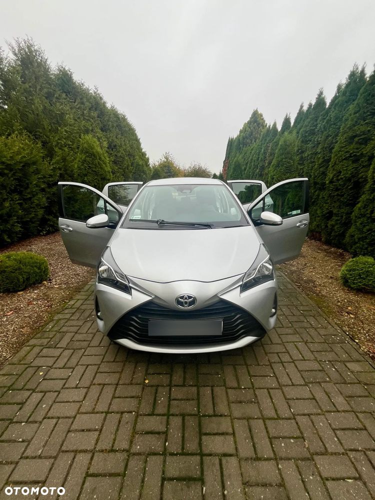 Toyota Yaris 2017 photo 4