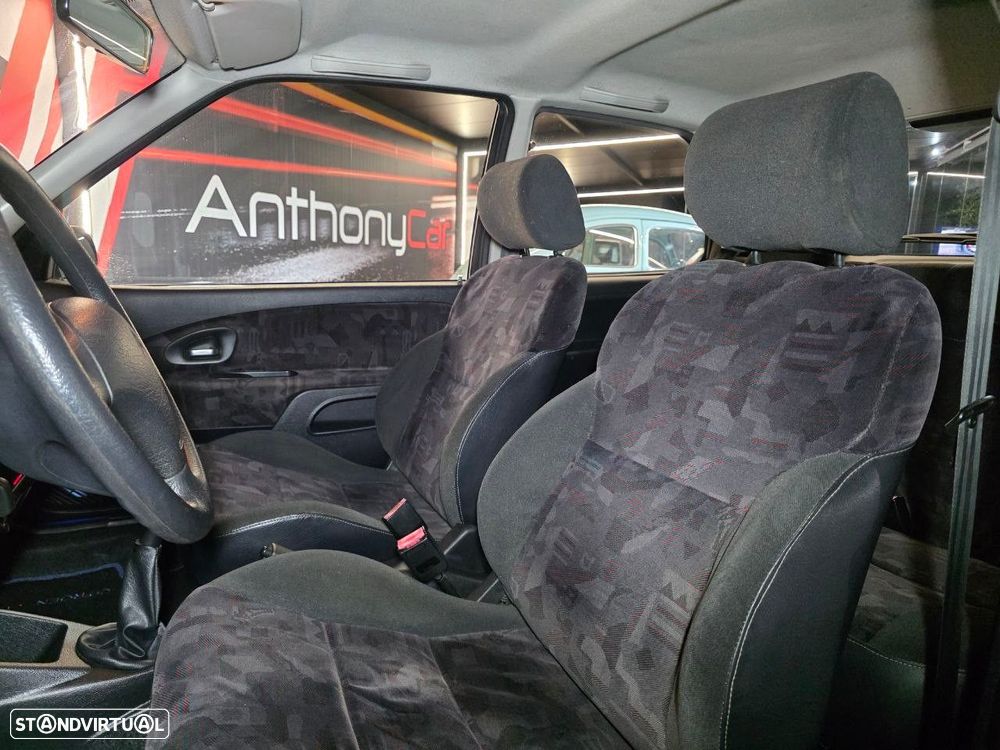 Citroën Saxo 1.6i 16V Cup - 12