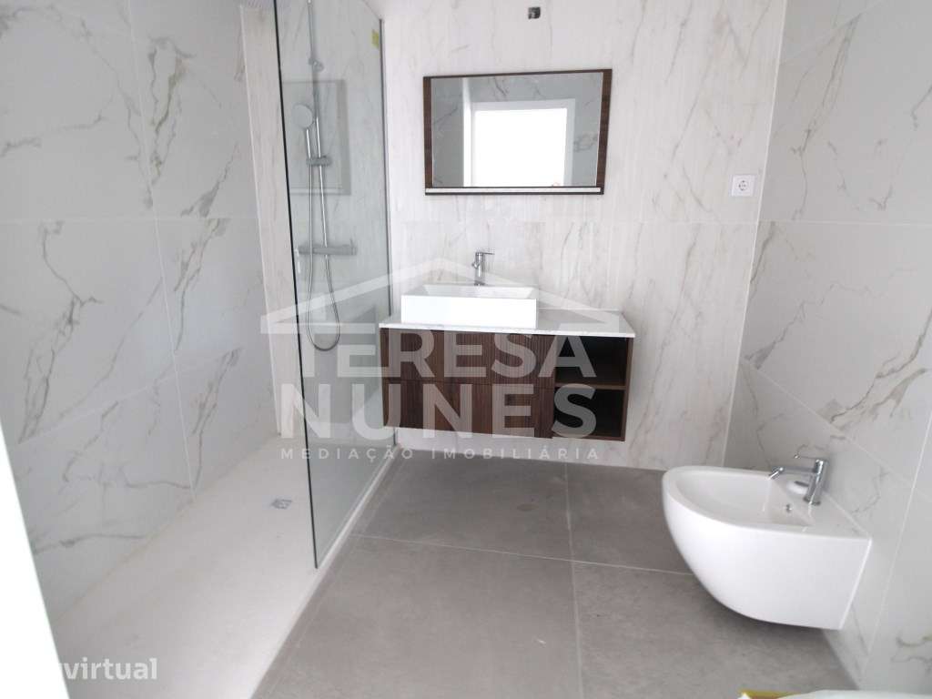 APARTAMENTO T2 (NOVO) - Grande imagem: 2/9