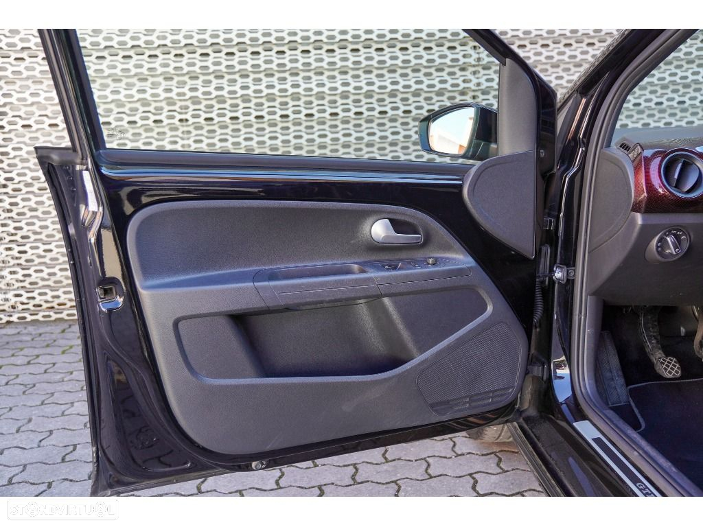 VW Up! - 23
