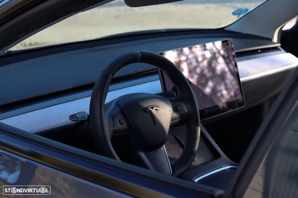 Tesla Model 3 - 2