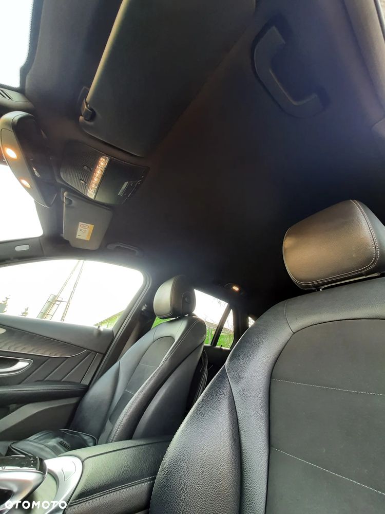 Mercedes-Benz GLC - 12