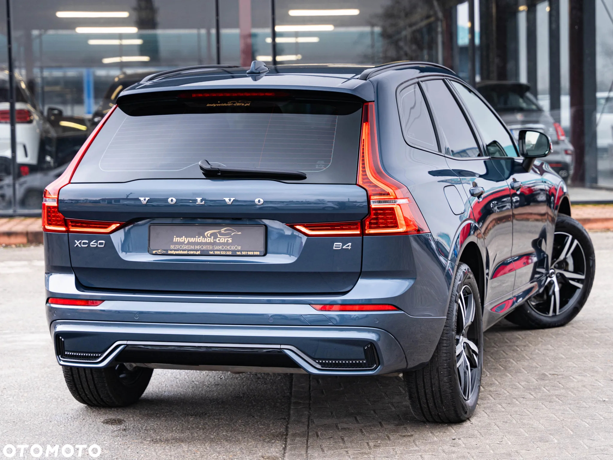 Volvo XC 60 B4 B Plus Dark - 3