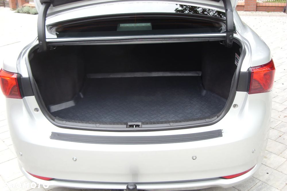 Toyota Avensis 1.8 Active MS - 5
