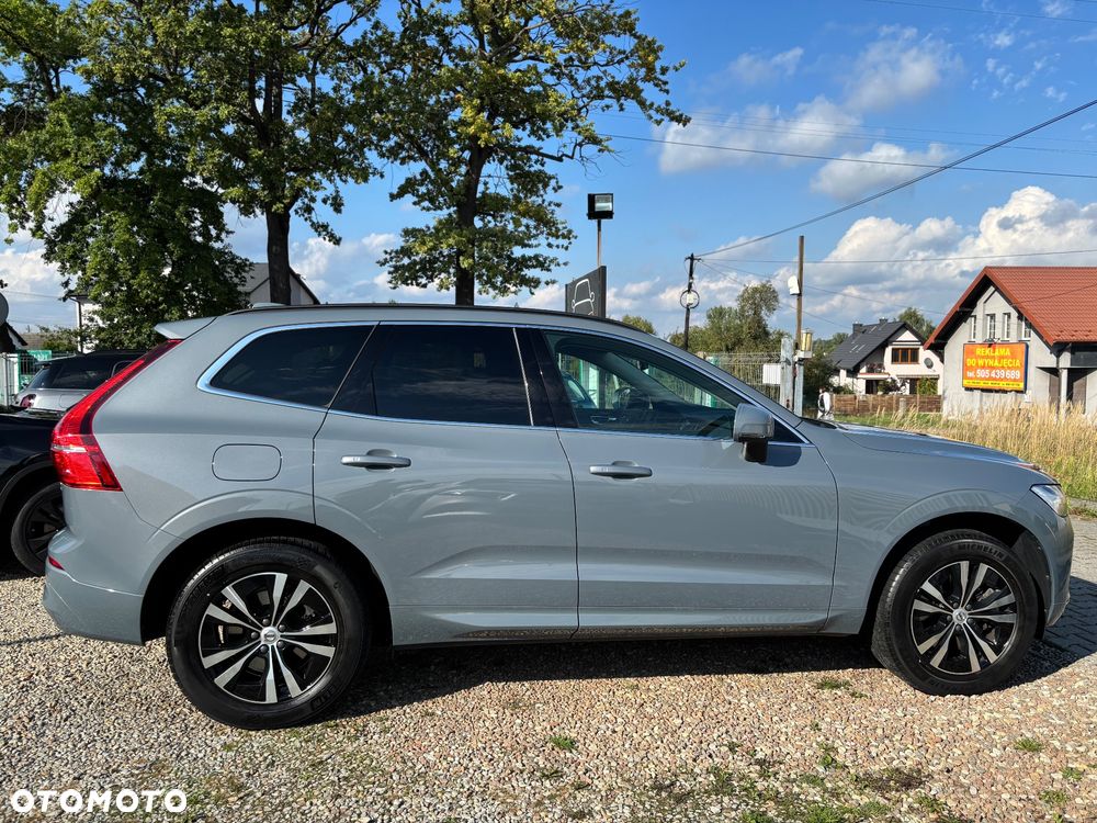 Volvo XC 60 B4 B Momentum Pro - 16