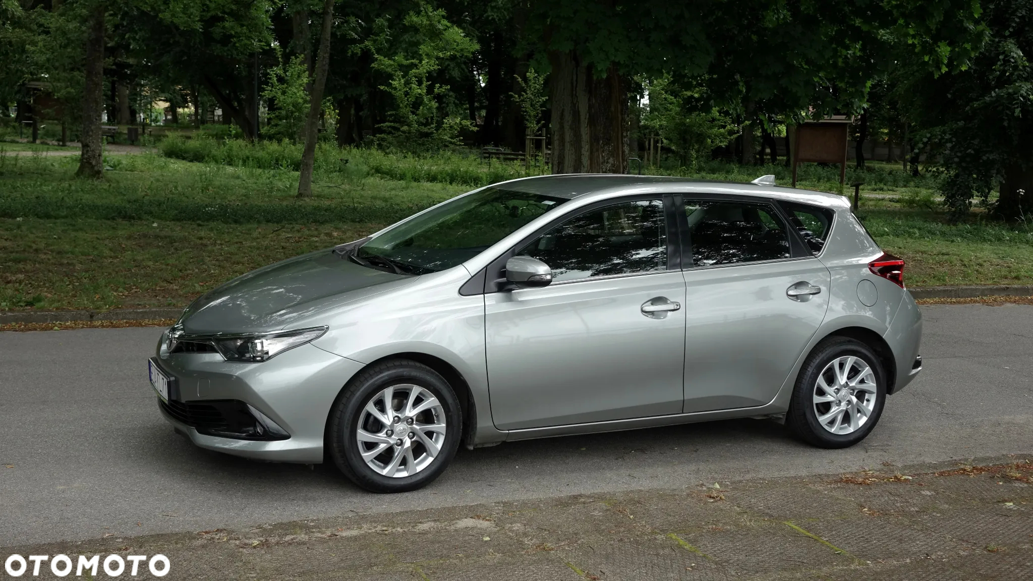 Toyota Auris 1.33 VVT-i Comfort - 27