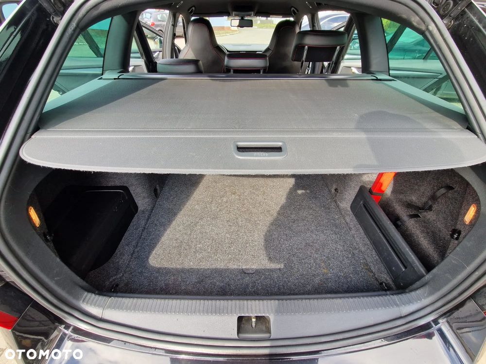 Skoda Octavia 2.0 TDI DSG RS - 18