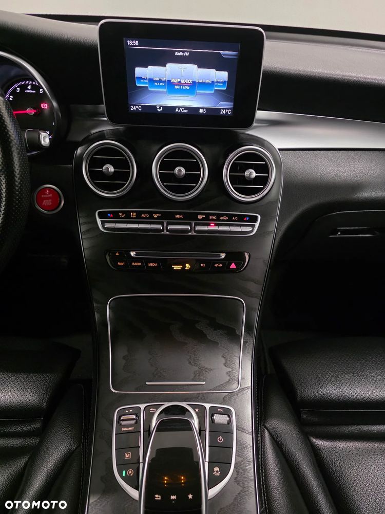 Mercedes-Benz GLC 250 4Matic 9G-TRONIC AMG Line - 12