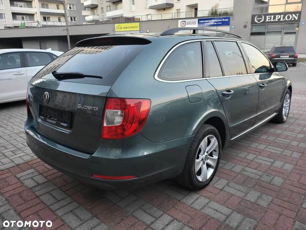 Skoda Superb 2.0 TDI Exclusive - 9