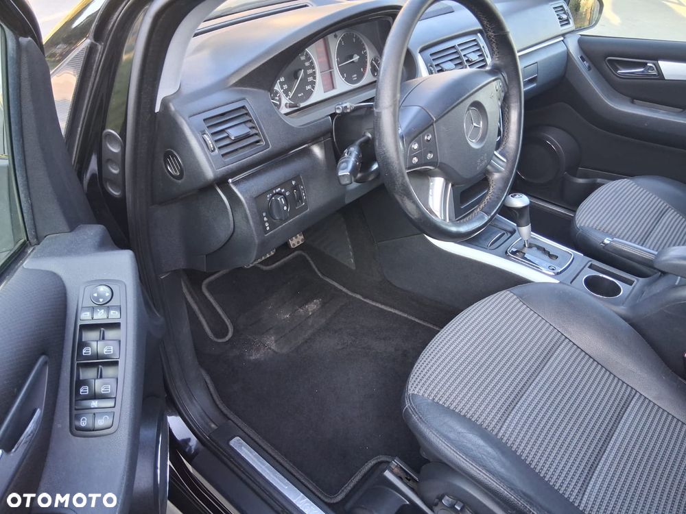 Mercedes-Benz Klasa B 200 CDI Special Edition - 11