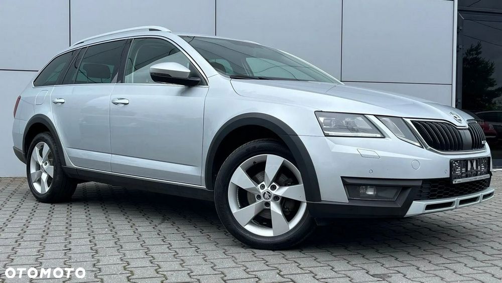 Skoda Octavia Scout 2.0 TDI 4x4 DSG - 7