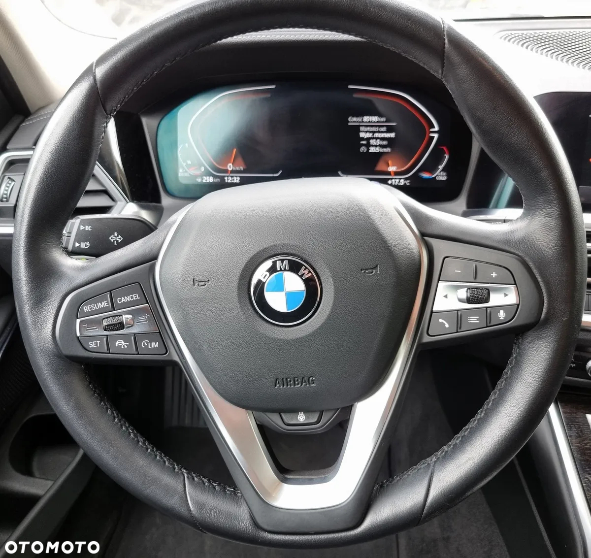 BMW Seria 3 320d xDrive Luxury Line sport - 15