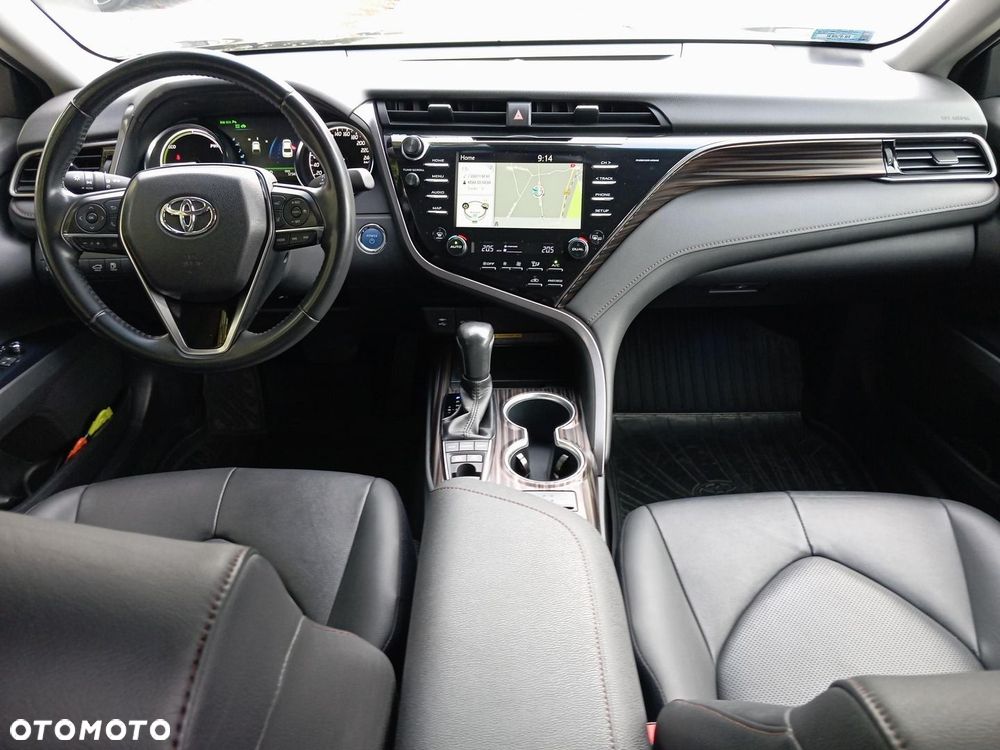Toyota Camry 2.5 Hybrid Executive CVT - 3