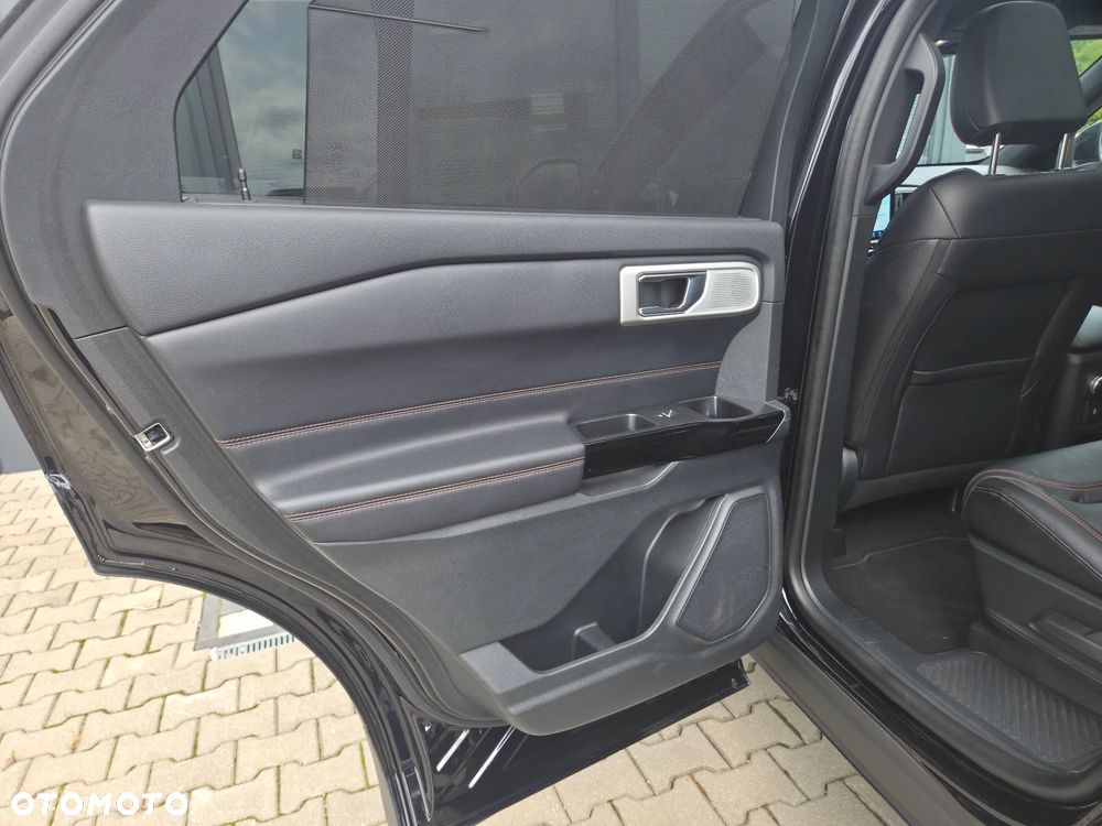 Ford Explorer 3.0 EcoBoost PHEV 4WD ST-Line - 26