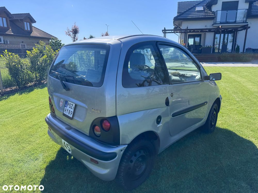 Microcar MC - 12
