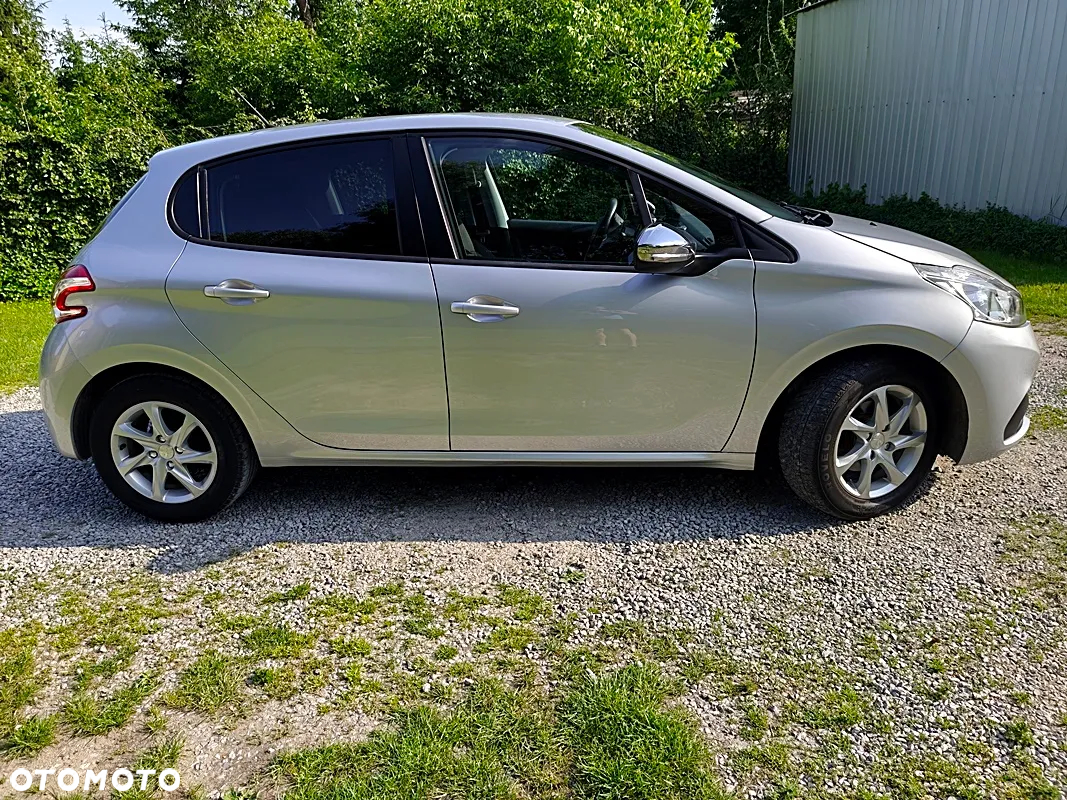 Peugeot 208 1.2 PureTech Style - 14