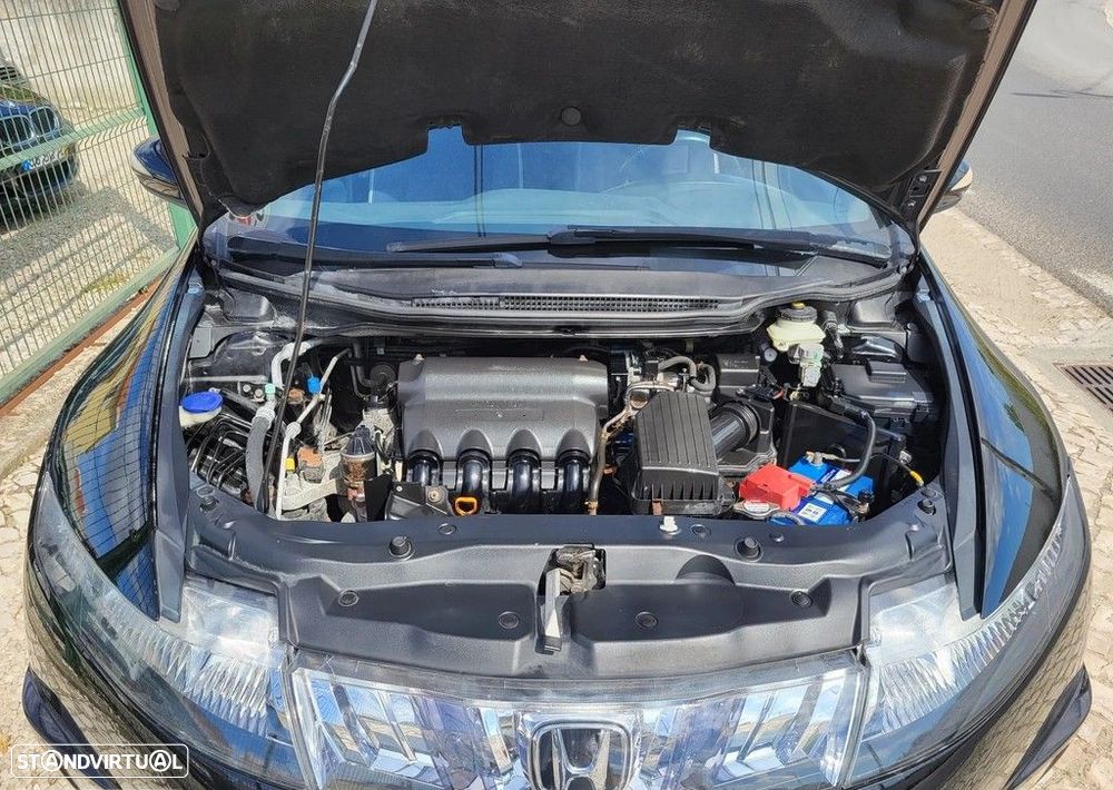 Honda Civic 1.4 Comfort - 11