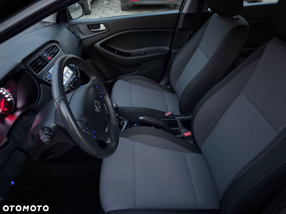 Hyundai i20 1.2 Comfort - 13