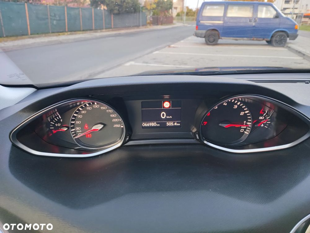 Peugeot 308 - 12